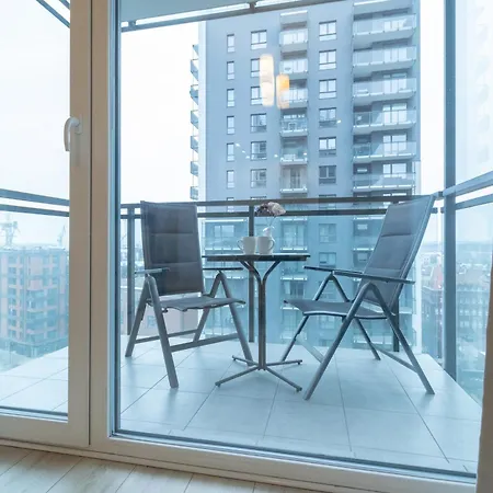 דירה Glow Apartments, Bastion Walowa Stare גדנסק