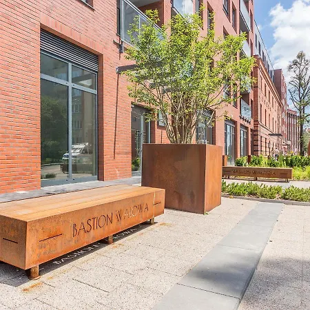 Glow Apartments, Bastion Walowa Stare