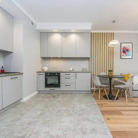 Glow Apartments, Bastion Walowa Stare *