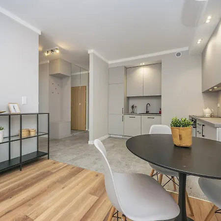 Glow Apartments, Bastion Walowa Stare