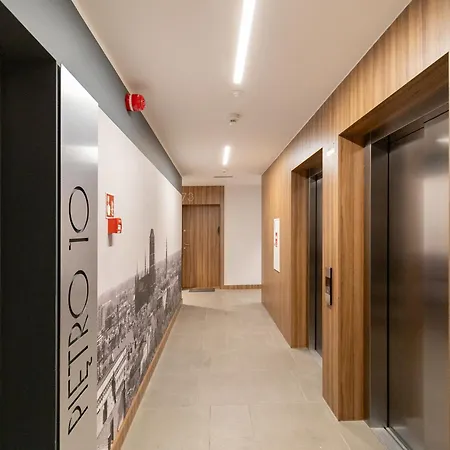 Glow Apartments, Bastion Walowa Stare