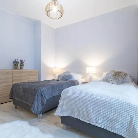 Glow Apartments, Bastion Walowa Stare شقة غدانسك